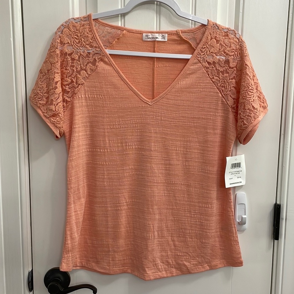 89th + Madison NWT apricot lace top.  S
